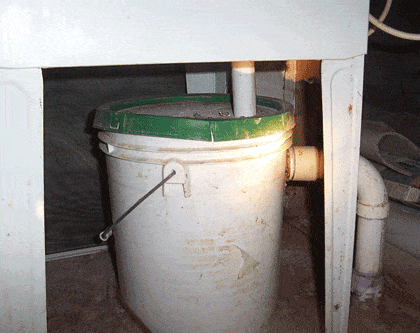 Bucket-Trap.gif