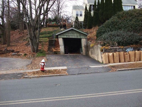 garage.jpg