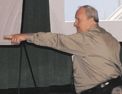 MAC.3.18.06.Seminar.1.gif