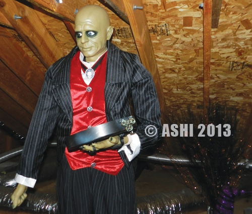 UncleFester_DSCN1910.jpg